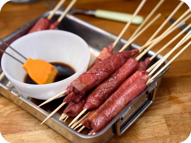 Brochettes Yakitori bœuf-fromage